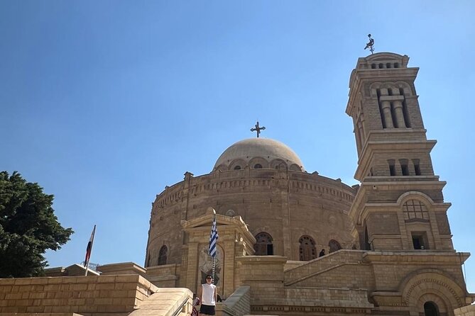 2 Days Egypt's Best Escape Tour from Hurghada to Cairo - The Pyramids of Giza at first light