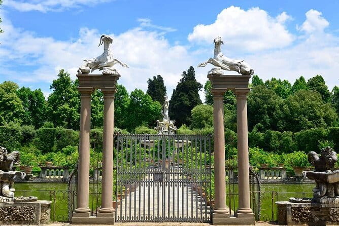 2-Hour Private Treasure Hunt in Florence - What the guide’s style adds