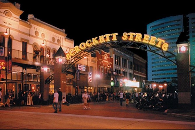 A Spectacular Scavenger Hunt: Big Fun In Beaumont - Turning downtown Beaumont into a game