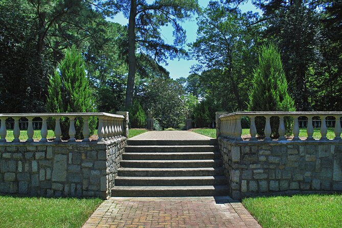 A Spectacular Scavenger Hunt: Mystery of Norfolk - Norfolk Southern Museum, MacArthur Center, and Moses Myers House