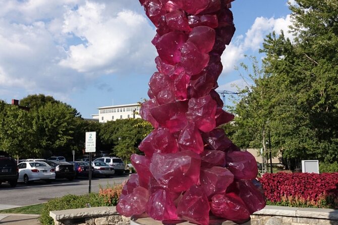 A Spectacular Scavenger Hunt: The Great Greenville Gambit - A city walk with a game attached