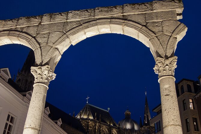 Aachen Scavenger Hunt and Highlights Self Guided Audio Tour - Starting at Ponttor and getting the app ready