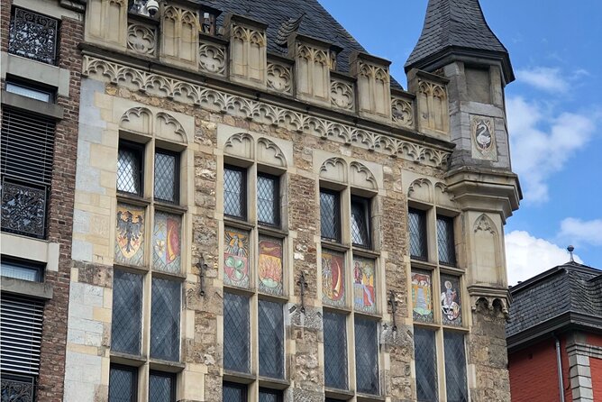 Aachen Scavenger Hunt and Sights Self-Guided Tour - Finding the Aachener Dom by Clue