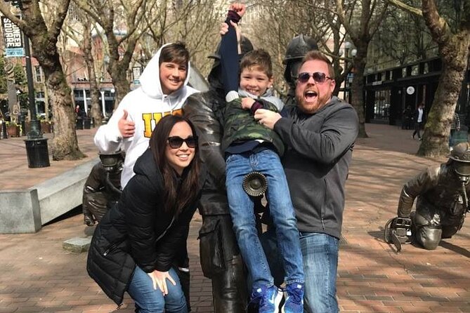Adventurous Scavenger Hunt in Chicago by Zombie Scavengers - Timing, meeting details, and practical planning