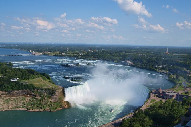 Amazing Scavenger Hunt: Hunt Along Niagara Falls - Stop 1: Nikola Tesla Monument