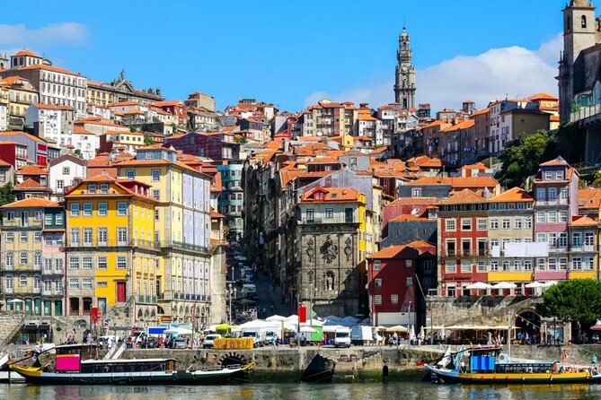 Amazing Secrets of Porto: Self-Guided Puzzle Adventure - Finishing with the Newspaper Vendor