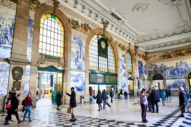 Amazing Secrets of Porto: Self-Guided Puzzle Adventure - Gold, Shops, and Prince Henry