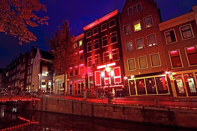 Amsterdam Red Light District Treasure: Self-Guided Tour & Quest - Key points at a glance
