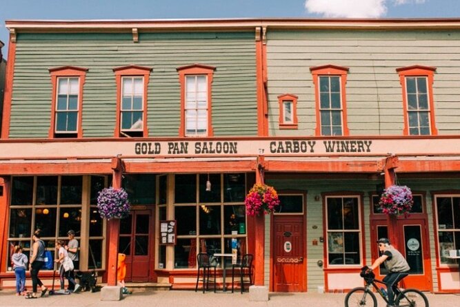 An Exciting Scavenger Hunt: Breckenridge Adventure - Stop Three: Returning to the Welcome Center
