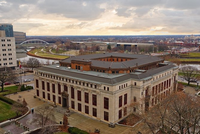An Exciting Scavenger Hunt: Discovering Columbus - Starting at the Ohio Statehouse