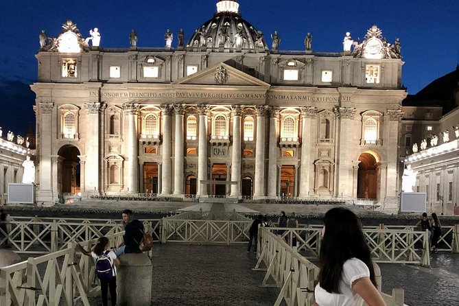 Angels & Demons Rome Scavenger Hunt: The Illuminati Escape Game - Stop 4: Trevi Fountain adds Rome’s famous spectacle
