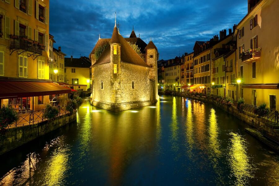 Annecy: Escape game outdoor - the shadow of the sword - Practical tips for a smoother afternoon