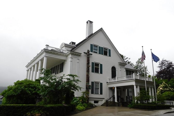Astonishing Juneau Scavenger Hunt: Juneau Journey - The public library and a quieter look at Juneau
