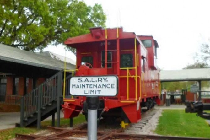 Astonishing Scavenger Hunt: The Strawberry Capital - Stop three: Plant City Train Viewing Platform