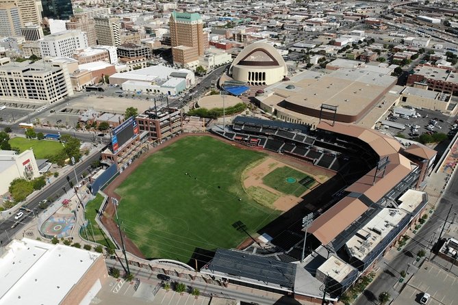 Astounding Scavenger Hunt in Sun City - Stop two: San Jacinto Plaza and the central route