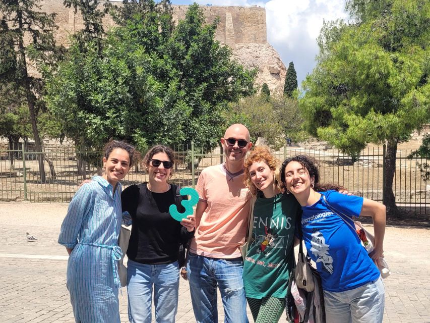 Athens: Family Mythology Treasure Hunt and Tour - How the digital game and guide work together