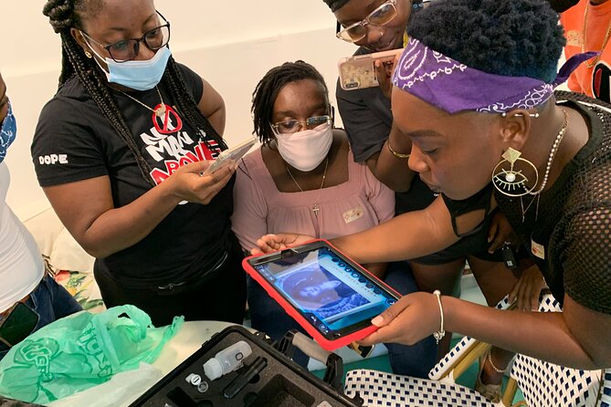 Augmented Reality Secret Agent Treasure Hunt in St Thomas - Riding between locations keeps the day comfortable