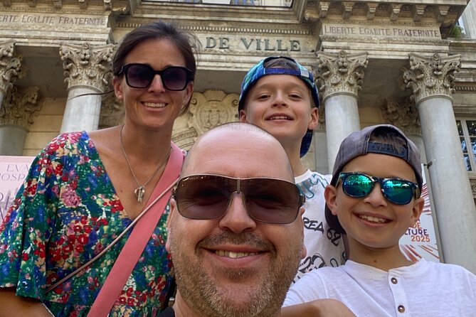 Avignon Scavenger Hunt and Sights Self-Guided Tour - Starting at Rue des Teinturiers