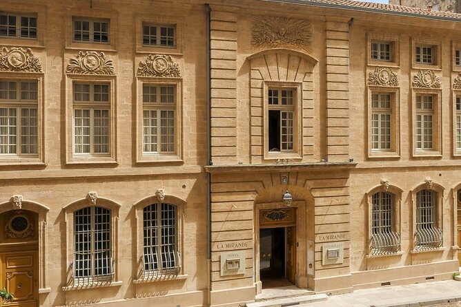 Avignon Scavenger Hunt and Sights Self-Guided Tour - Who will enjoy this Avignon walk most