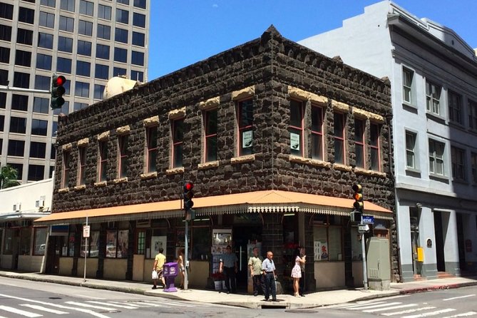 Awesome Scavenger Hunt: Royal Views Of Honolulu - A royal introduction to downtown Honolulu