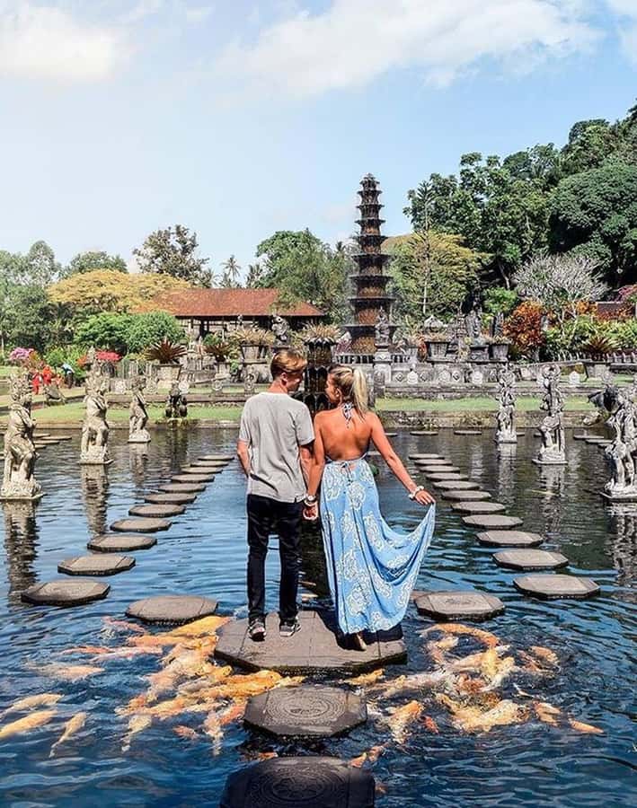 Bali:Heaven Gate, TirtaGangga Palace, and Beach Escape Tour - Tirta Gangga’s fountains, koi ponds, and royal setting