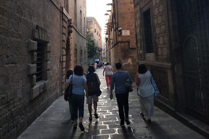 Barcelona escape game, time travel - What the Barcelona history adds