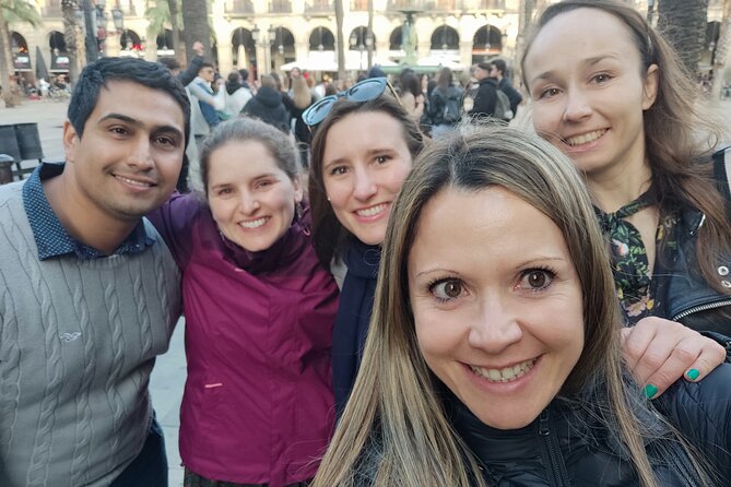 Barcelona Gothic Quarter Scavenger Hunt and City Highlights Walking Tour - Plaza del Pi offers a quieter change of pace