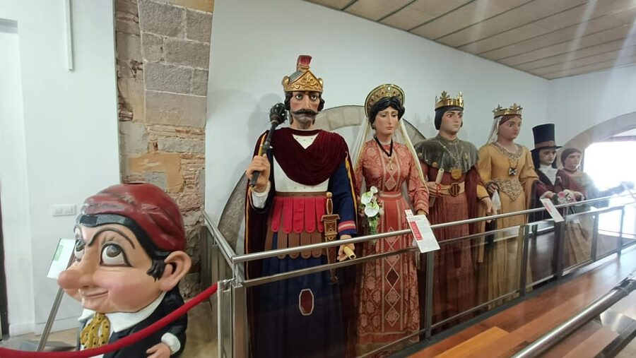 Barcelona private Family-Friendly Cultural & Food Tour - Barcelona food without a fixed tasting menu