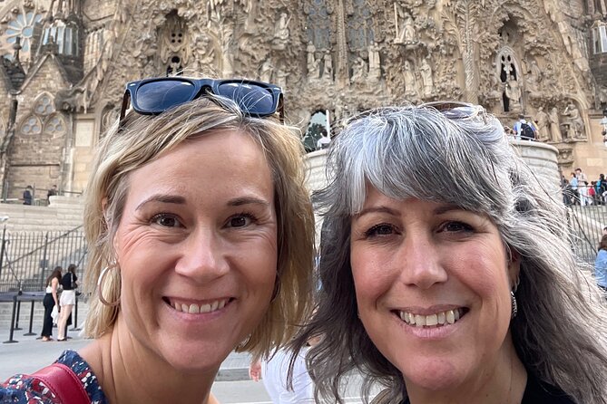 Barcelona Scavenger Hunt and Sights Self-Guided Tour - How the Clues and Questions Work