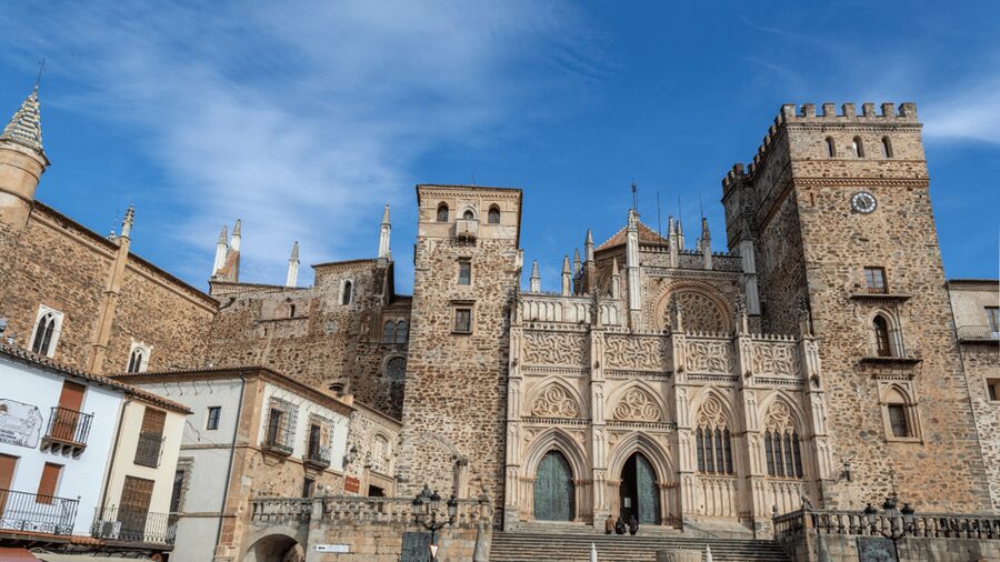 Barcelona: The Search for the Snake Stone City Treasure Hunt - Who will enjoy the Snake Stone hunt most?