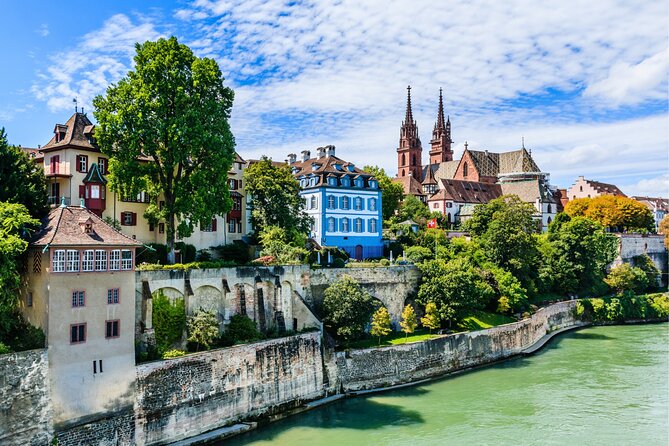 Basel Scavenger Hunt and Highlights Self Guided Audio Tour - Mittlere Brücke and choosing your finish