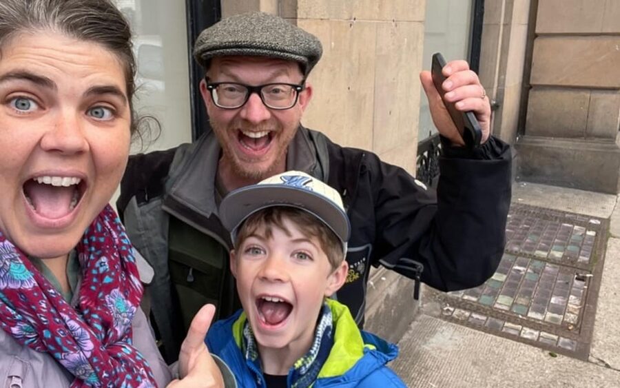 Bath: City Walking Tour & Exploration Game - How the price works for couples and groups