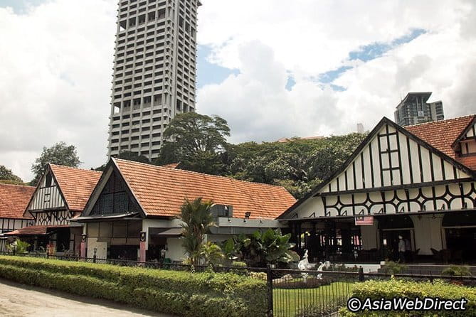 Batu Cave Tour and Kuala Lumpur City Exploration Tour ( 2 in 1 ) - Why the private vehicle changes the day