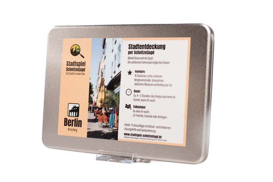 Berlin Kreuzberg: Scavenger Hunt Self-Guided Tour - How the 16 envelopes shape the experience