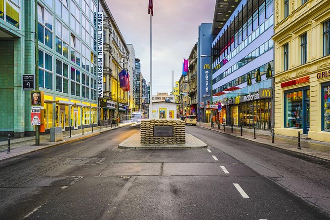 Berlin Wall: Greatest Escapes Self-Guided Walking Adventure - Escape stories instead of a standard history lecture