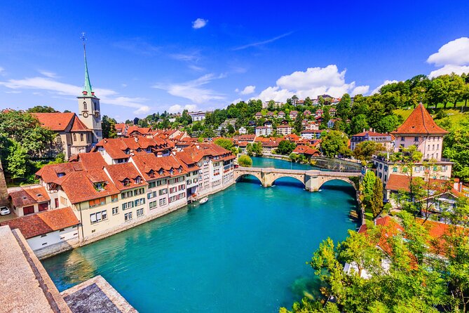 Bern Scavenger Hunt and Highlights Self Guided Audio Tour - Parliament Building and Kafigturm