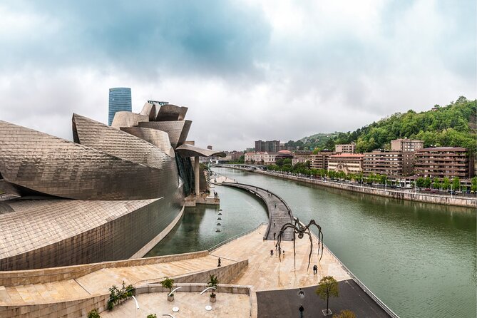 Bilbao Scavenger Hunt and Highlights Self Guided Audio Tour - Arriaga Theatre and Plaza Nueva