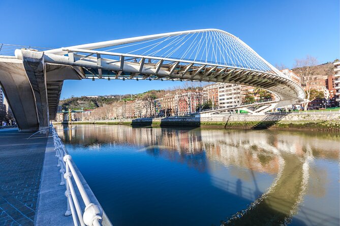 Bilbao Scavenger Hunt and Highlights Self Guided Audio Tour - How the App Works in Real Use