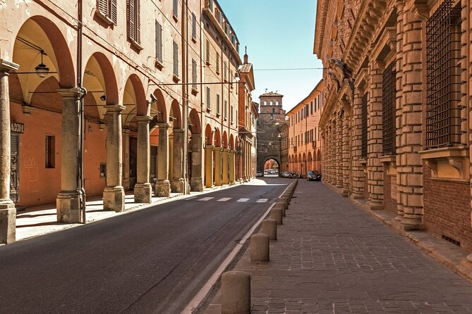 Bologna Secrets Quest: Self-Guided Hidden Gems Adventure - Begin beneath the Two Towers at Piazza di Porta Ravegnana