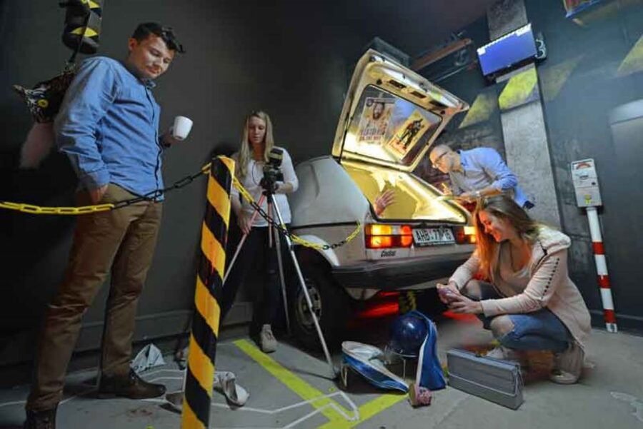 Bonn: Escape Room Games - Why the private-group format matters