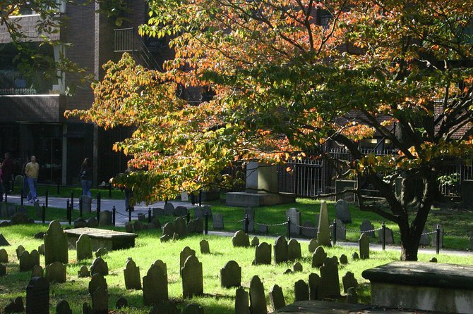 Boston Freedom Trail Scavenger Hunt Adventure - Granary Burying Ground and Boston’s early civic world