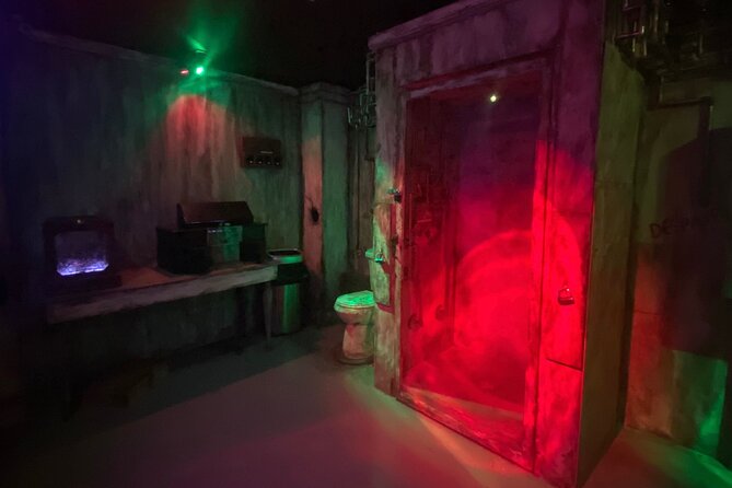 Breaking Point Escape Room - Entering the Breaking Point game show