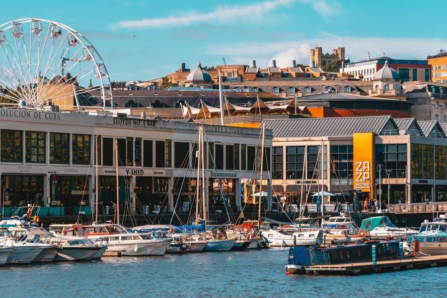 Bristol: Fun Puzzle Treasure Hunt to a Pub! + Team Racing! - Who will enjoy this Bristol treasure hunt?