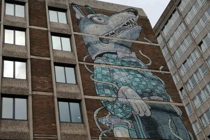 Bristol Street Art: Banksy Exploration Game and Tour - Aryz and the five-floor wall