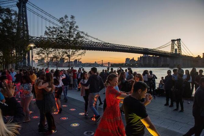 Brooklyn, NY Street Art Puzzle Quest: Self-Guided Tour - A street-art hunt with a game-board feel