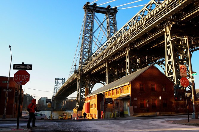 Brooklyn, NY Street Art Puzzle Quest: Self-Guided Tour - Stop four: solving as a group