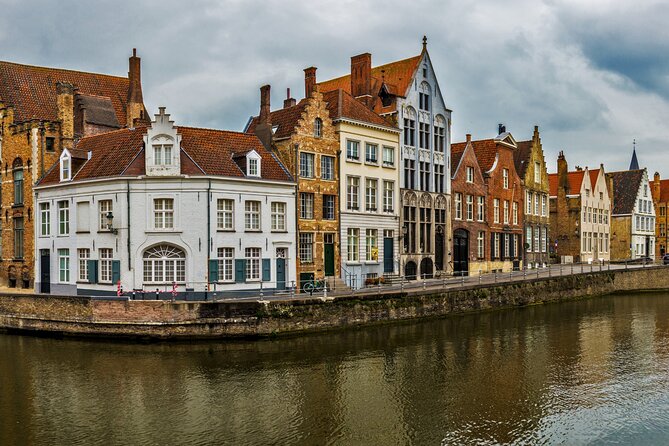 Bruges Scavenger Hunt and Highlights Self Guided Audio Tour - The Belfry and the clues of the old center