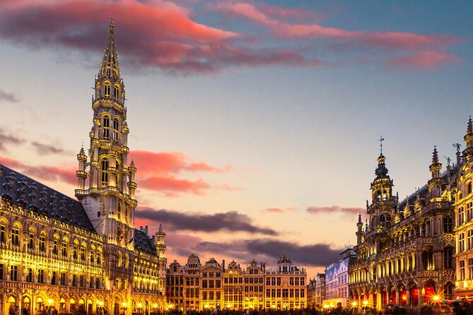 Brussels Highlights Self guided scavenger hunt and Walking Tour - Royal Palace: a grand opening view