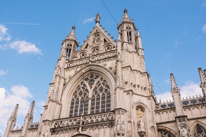 Brussels Origins of the City: Exploration Game and Tour - The medieval Black Tower and Saint Catherine’s Church