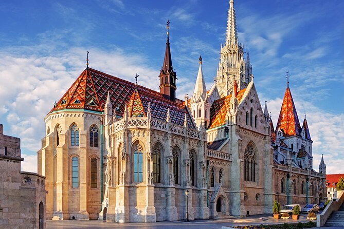 Budapest Highlights Self guided scavenger hunt and Walking Tour - The Chain Bridge Lion Statues